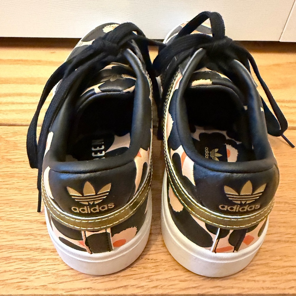 Adidas x Marimekko Sneakers - Picture 2 of 9